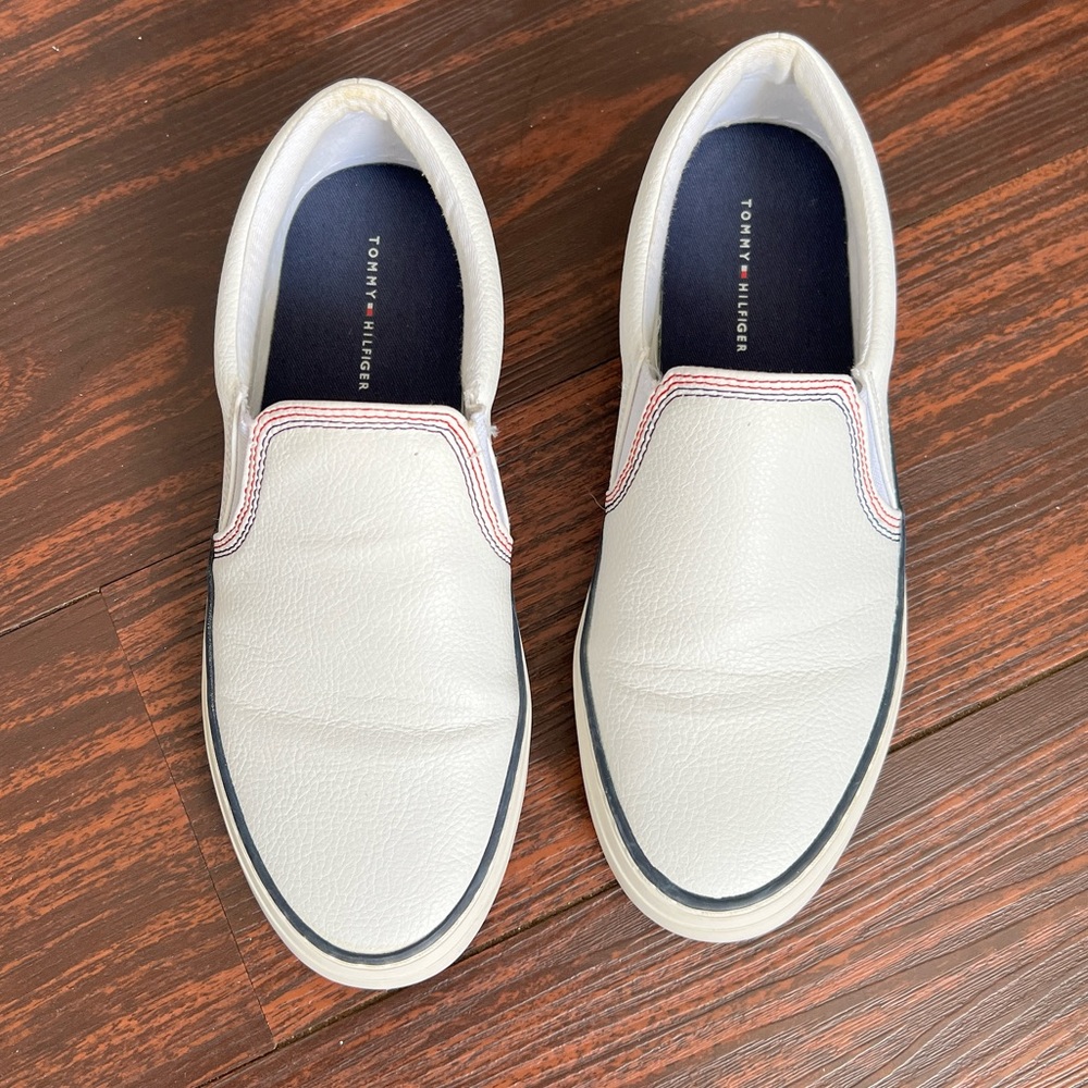 White slip on shoes, Tommy Hilfigher, size 8